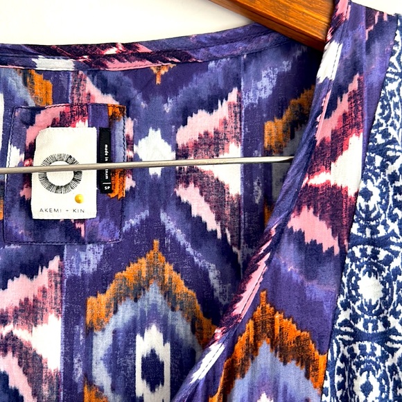 Anthropologie Akemi + Kin Blue Purple Split Neck Ikat Boho Top - Picture 6 of 11